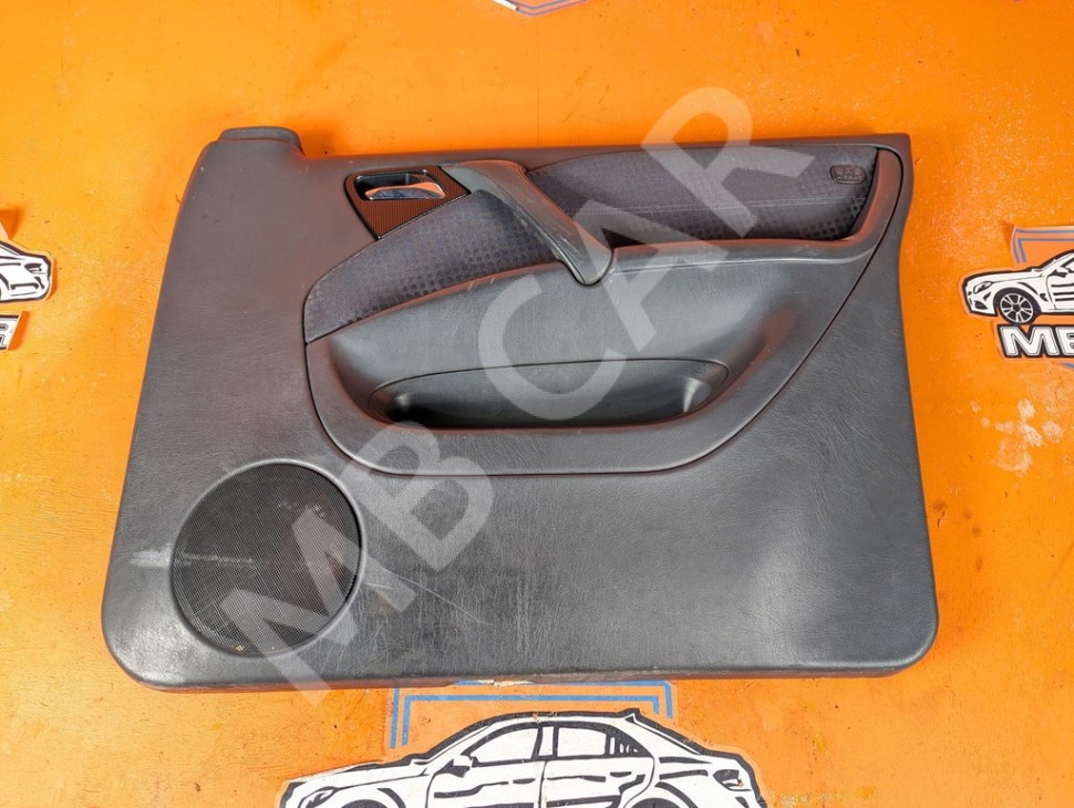 Карта двери передняя правая MERCEDES-BENZ M-класс W163 (1997 - 2001) фото 1 &mdash; Разборка Мерседес