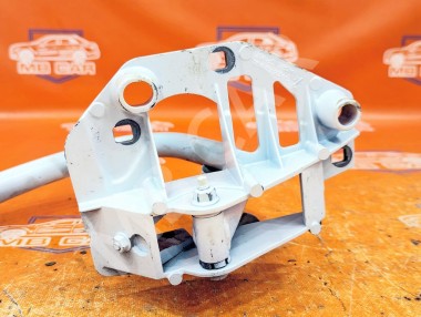 Петля крышки багажника MERCEDES-BENZ C-класс W205/S205/C205/A205 (2014 - 2018) — Разборка Мерседес