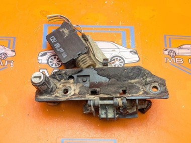 Ручка открытия багажника MERCEDES-BENZ Vito W638 (1996 - 2003) 108 2.3 CDI MT (79 л.с.) &mdash; Разборка Мерседес