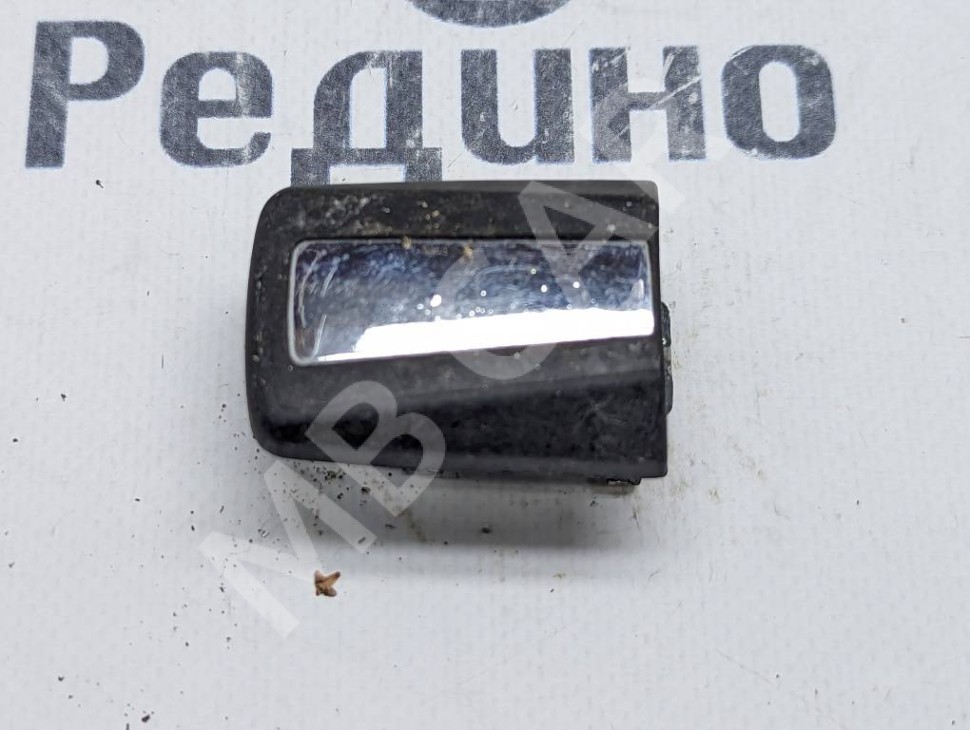 Крышка ручки двери MERCEDES-BENZ W124 W124/S124/C124/A124 (1984 - 1993) фото 1 — Разборка Мерседес