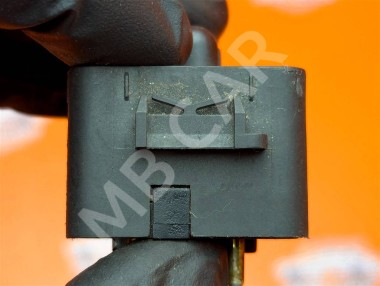 Кнопка регулировки зеркал MERCEDES-BENZ W124 W124/S124/C124/A124 (1984 - 1993) — Разборка Мерседес