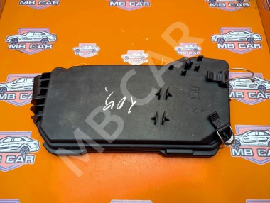 Крышка блока предохранителей MERCEDES-BENZ C-класс W204/S204 (2006 - 2011) — Разборка Мерседес