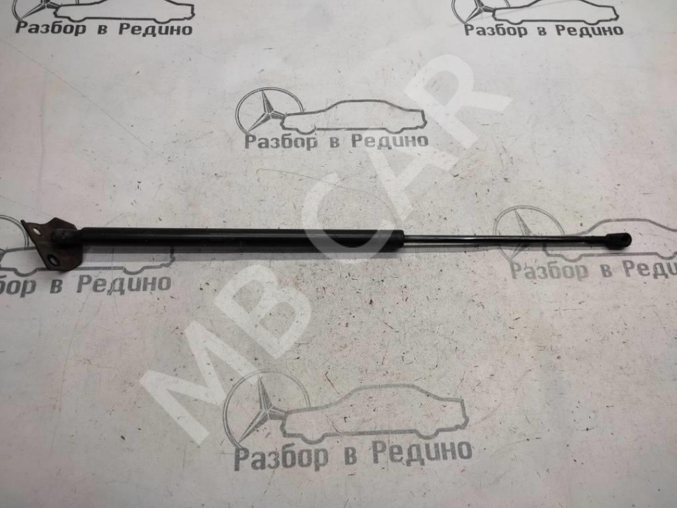 Амортизатор крышки багажника MERCEDES-BENZ V-класс W639 (2003 - 2014) фото 1 — Разборка Мерседес