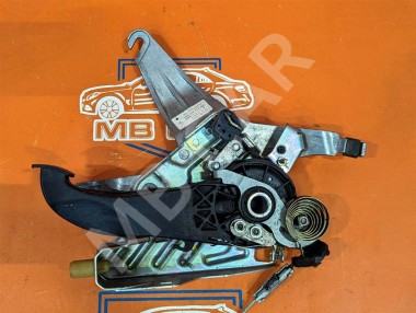 Педаль ручника MERCEDES-BENZ CLS-класс C218/X218 рестайлинг (2014 - 2017) — Разборка Мерседес