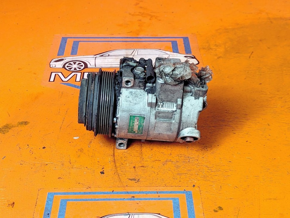 Компрессор кондиционера MERCEDES-BENZ V-класс W638/W639 (1996 - 2003) V 220 2.1 D AT (122 л.с.) фото 1 &mdash; Разборка Мерседес