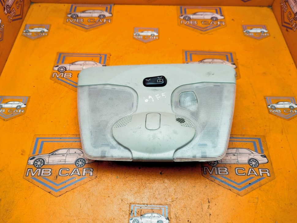 Плафон салона MERCEDES-BENZ A-класс W168 (1997 - 2001) A 160 1.6 AT (102 л.с.) фото 1 &mdash; Разборка Мерседес