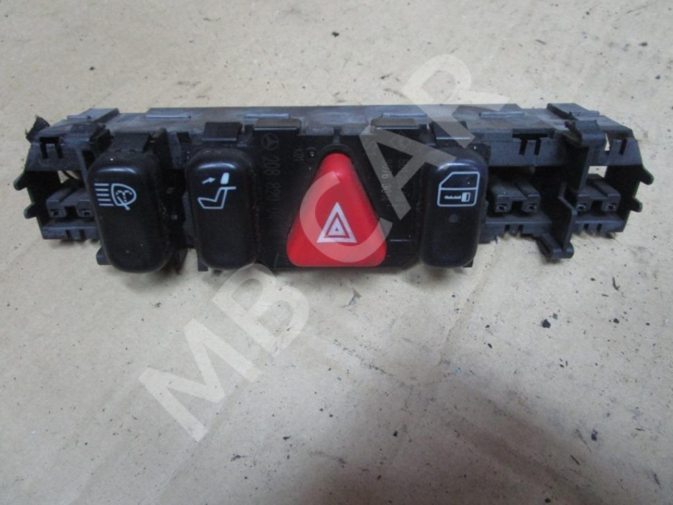 Блок кнопок MERCEDES-BENZ CLK-класс C208/W208 (1997 - 2000) фото 1 &mdash; Разборка Мерседес