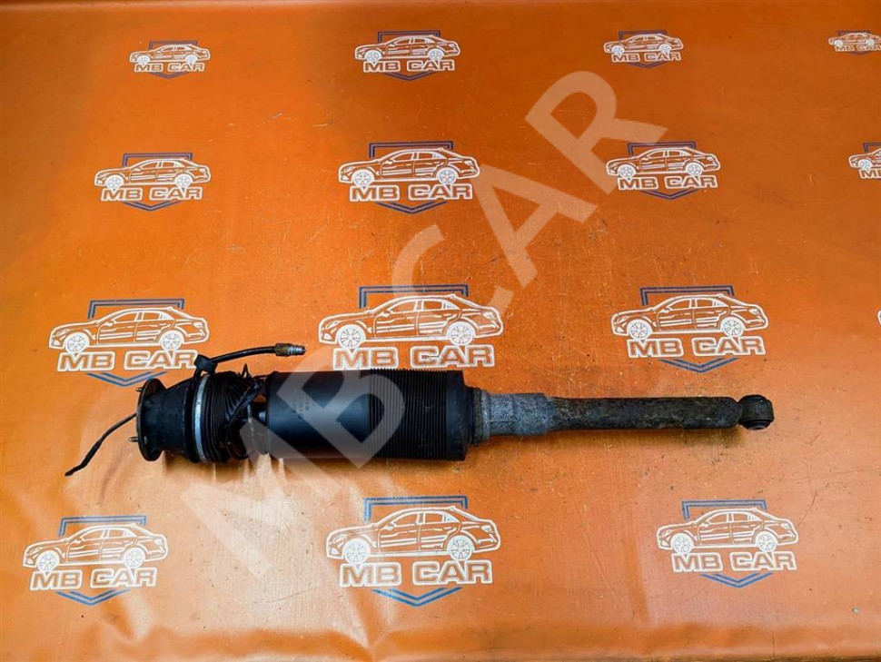 Гидростойка задняя MERCEDES-BENZ CL-класс C215 (1999 - 2002) фото 1 — Разборка Мерседес