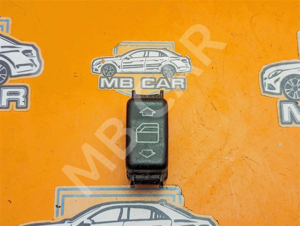 Кнопка стеклоподъемников MERCEDES-BENZ W124 W124/S124/C124/A124 (1984 - 1993) фото 1 — Разборка Мерседес