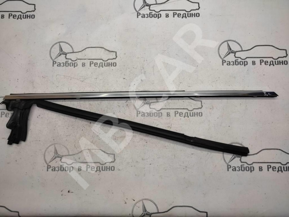 Молдинг стекла двери MERCEDES-BENZ CLS-класс C219 (2004 - 2008) фото 1 — Разборка Мерседес