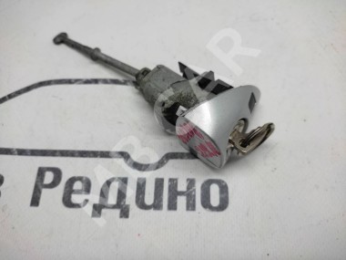 Личинки дверей MERCEDES-BENZ CLS-класс C219 (2004 - 2008) — Разборка Мерседес