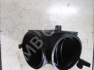 Патрубок воздушный MERCEDES-BENZ C-класс W203/S203/CL203 (2000 - 2004) — Разборка Мерседес