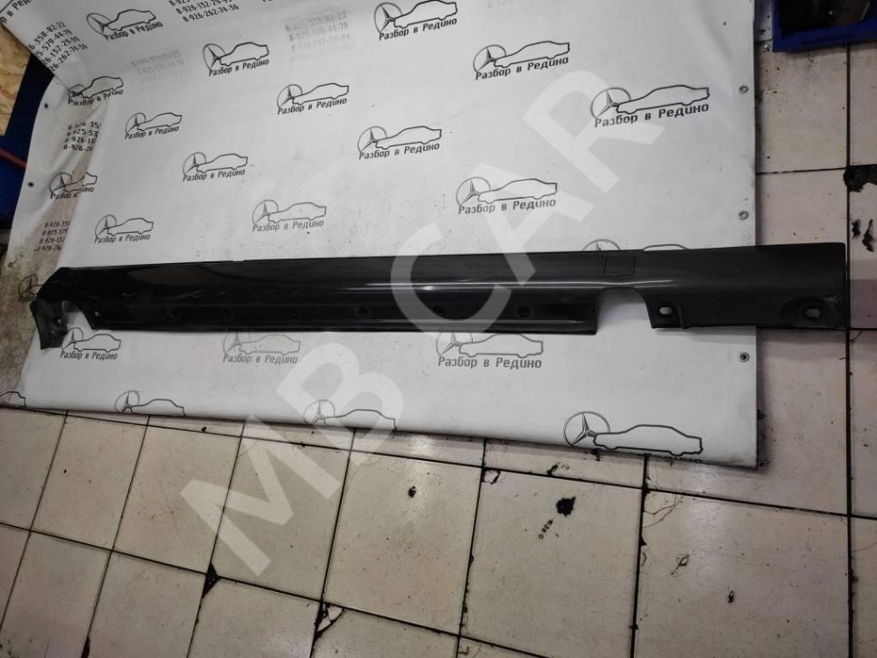 Порог пластиковый правый MERCEDES-BENZ S-класс W220 рестайлинг (2002 - 2005) фото 1 — Разборка Мерседес