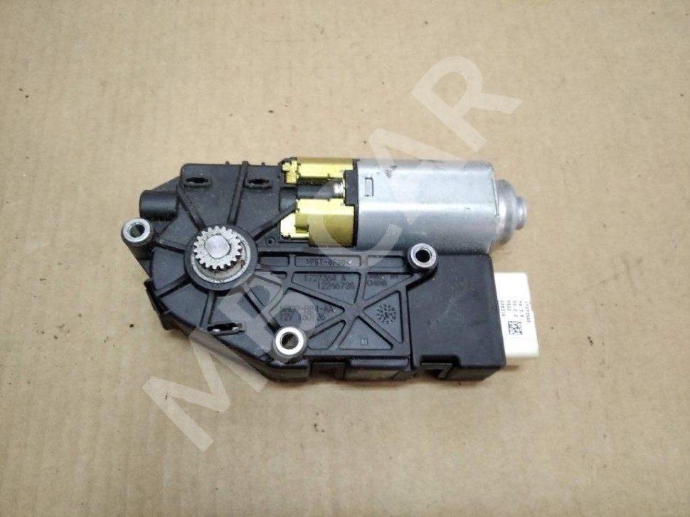 Моторчик люка MERCEDES-BENZ GLE-класс AMG W166 (2015 - 2019) фото 1 — Разборка Мерседес