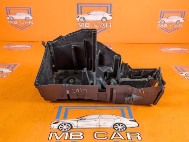 Корпус блока предохранителей MERCEDES-BENZ M-класс W163 рестайлинг (2001 - 2005) &mdash; Разборка Мерседес