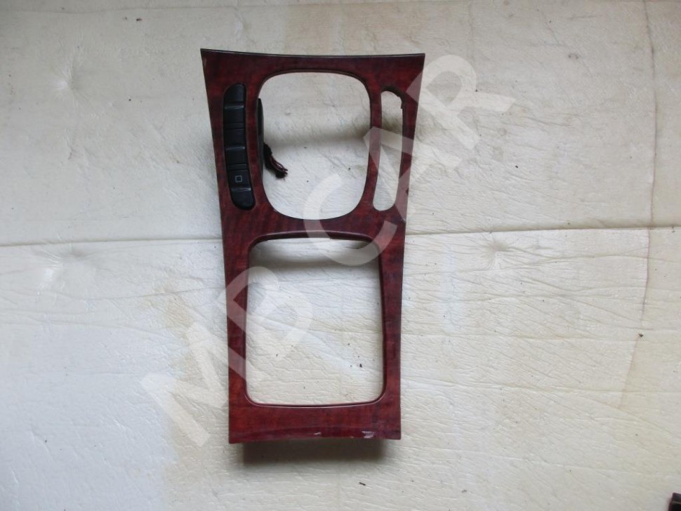 Накладка кулисы АКПП MERCEDES-BENZ C-класс W203/S203/CL203 (2000 - 2004) фото 1 &mdash; Разборка Мерседес