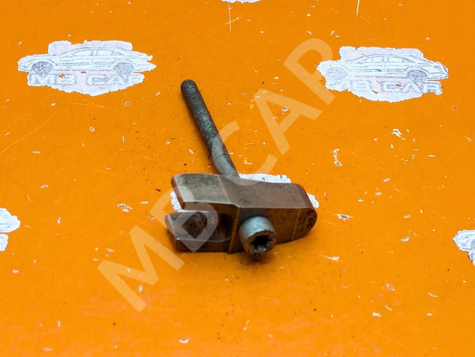 Кронштейн крепления форсунок MERCEDES-BENZ Sprinter W901-905 (1995 - 2006) фото 1 &mdash; Разборка Мерседес