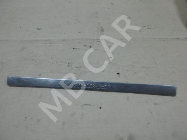 Накладка порога внутренняя MERCEDES-BENZ M-класс W163 рестайлинг (2001 - 2005) — Разборка Мерседес