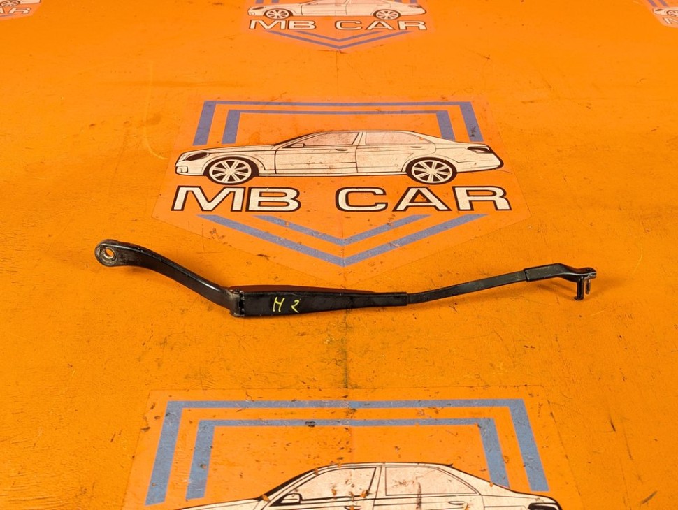 Поводок дворников MERCEDES-BENZ C-класс W204/S204/С204 рестайлинг (2011 - 2015) C 180 1.6 7G-Tronic (156 л.с.) фото 1 &mdash; Разборка Мерседес