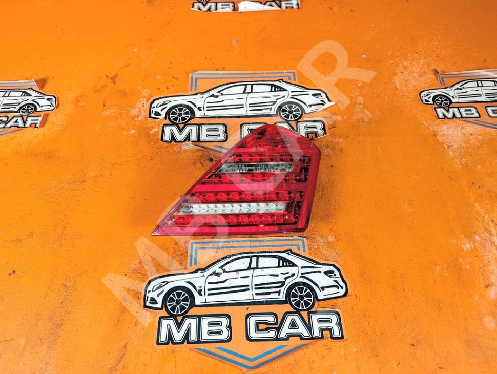 Фонарь задний правый MERCEDES-BENZ S-класс W221 рестайлинг (2009 - 2013) фото 1 &mdash; Разборка Мерседес