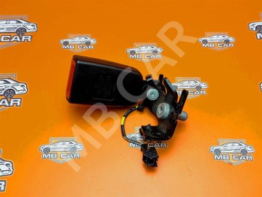 Замок ремня безопасности MERCEDES-BENZ C-класс AMG W205/S205/C205/A205 (2014 - 2018) — Разборка Мерседес