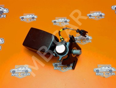 Замок ремня безопасности MERCEDES-BENZ C-класс AMG W205/S205/C205/A205 (2014 - 2018) — Разборка Мерседес