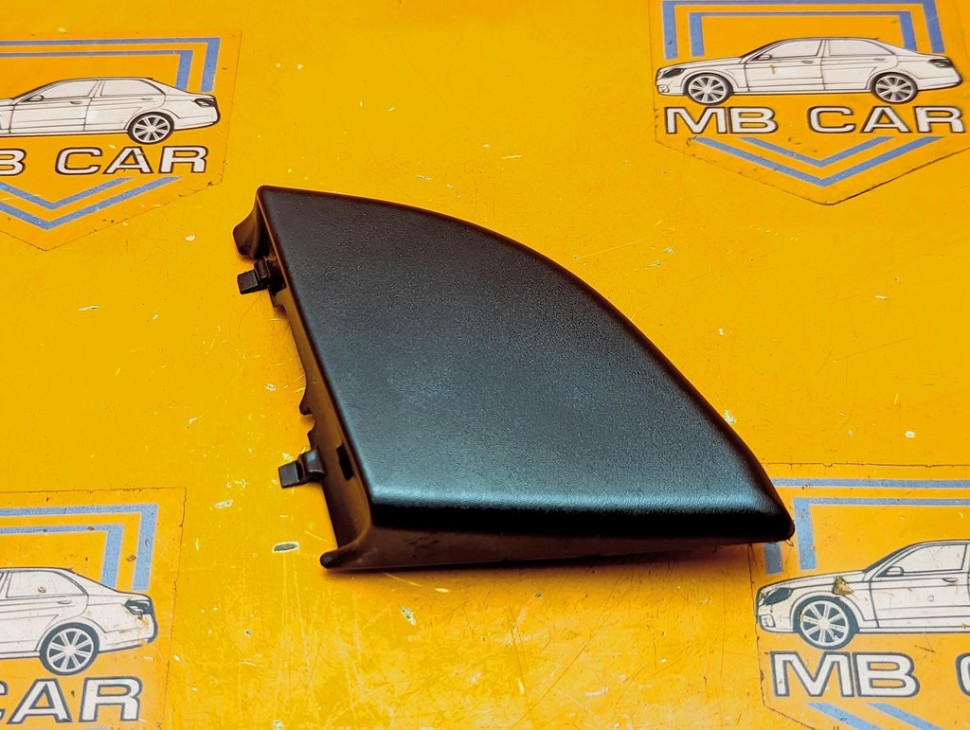 Уголок зеркала MERCEDES-BENZ A-класс W168 рестайлинг (2001 - 2004) A 210 2.1 AT (140 л.с.) фото 1 &mdash; Разборка Мерседес
