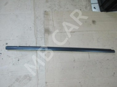 Молдинг стекла двери MERCEDES-BENZ C-класс W203/S203/CL203 рестайлинг (2004 - 2008) — Разборка Мерседес