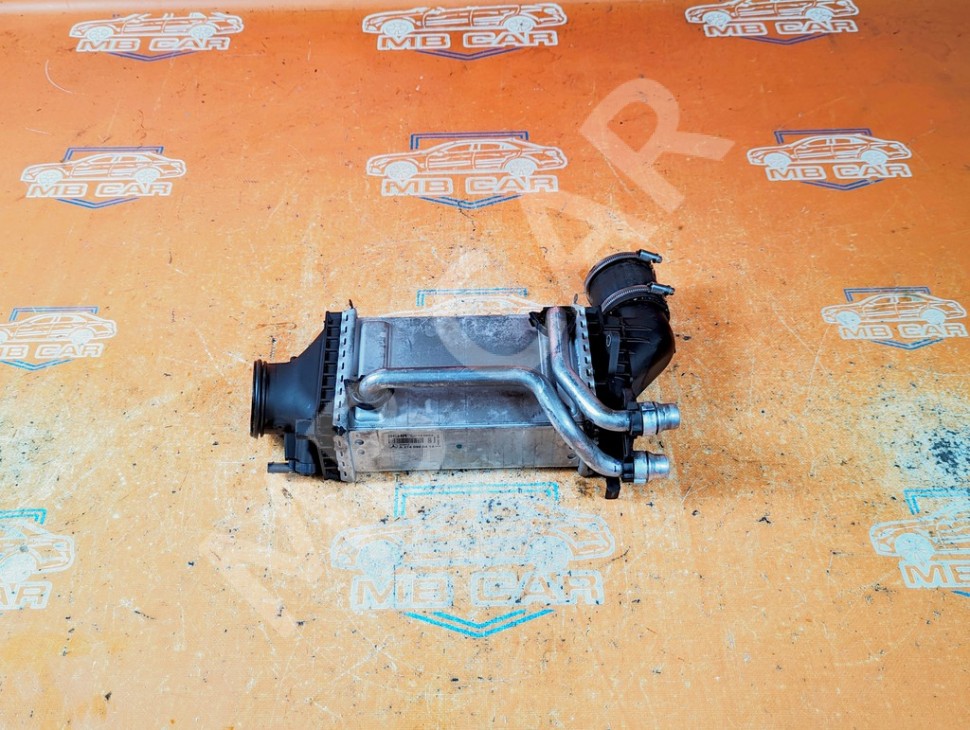 Интеркулер MERCEDES-BENZ C-класс W205/S205/C205/A205 (2014 - 2018) фото 1 &mdash; Разборка Мерседес