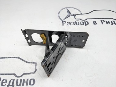 Противооткатный упор MERCEDES-BENZ A-класс W169 (2004 - 2008) — Разборка Мерседес