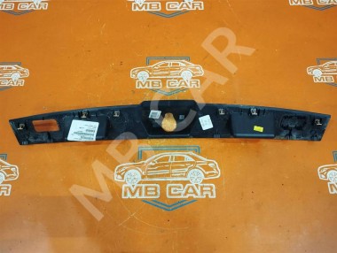 Накладка крышки багажника MERCEDES-BENZ M-класс W164 (2005 - 2008) — Разборка Мерседес