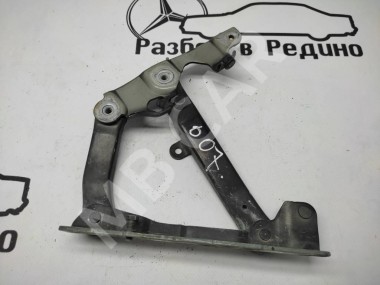 Петля капота MERCEDES-BENZ CLS-класс C219 (2004 - 2008) — Разборка Мерседес