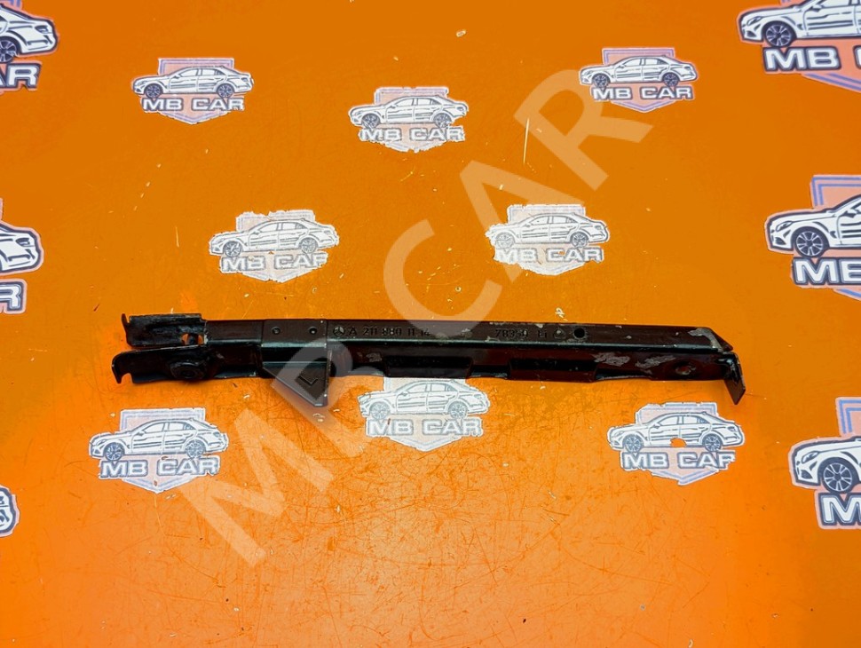 Кронштейн крепления бампера MERCEDES-BENZ E-класс W211/S211 (2002 - 2006) фото 1 &mdash; Разборка Мерседес