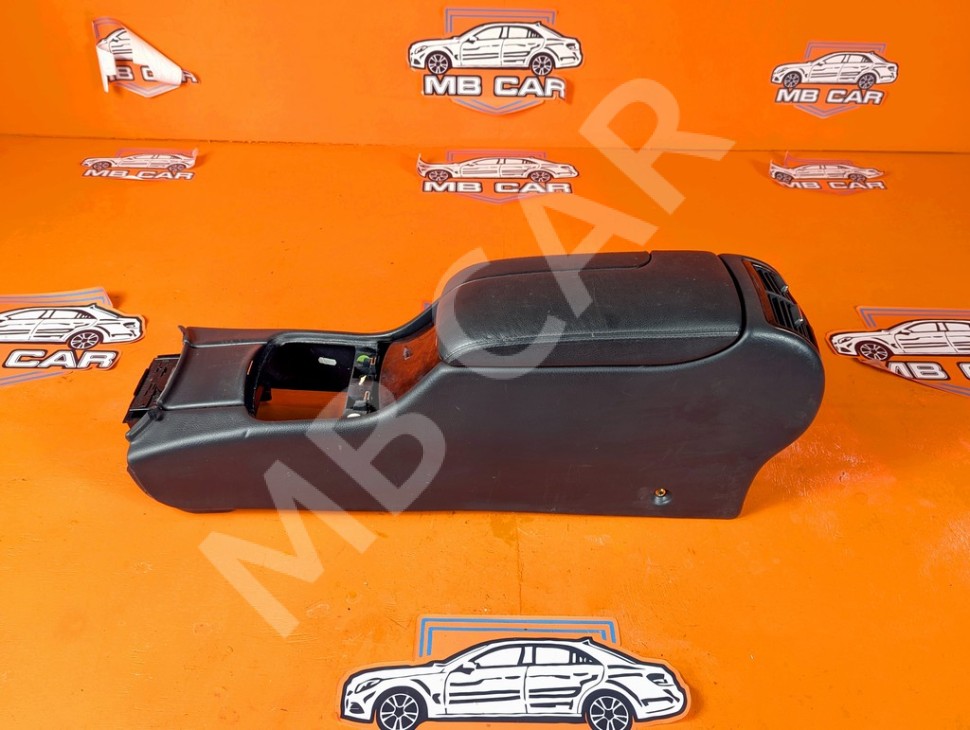 Подлокотник MERCEDES-BENZ S-класс W220 (1998 - 2005) фото 1 &mdash; Разборка Мерседес