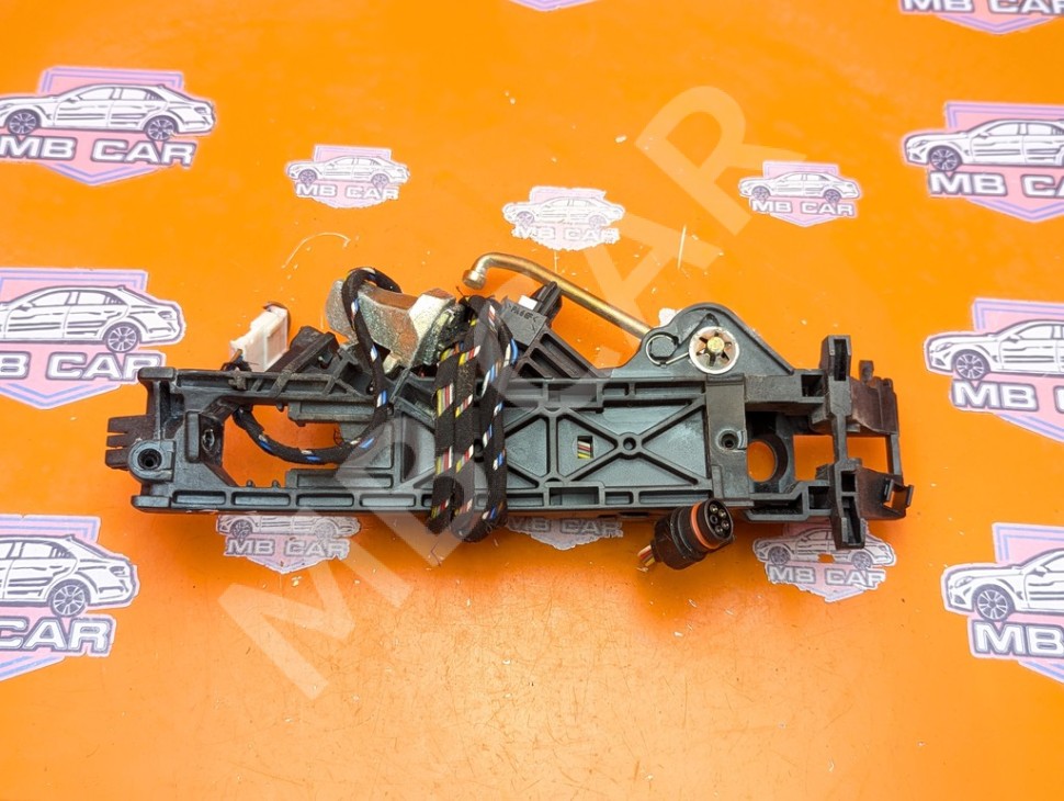 Ответная часть замка двери MERCEDES-BENZ S-класс W220 (1998 - 2005) фото 1 &mdash; Разборка Мерседес