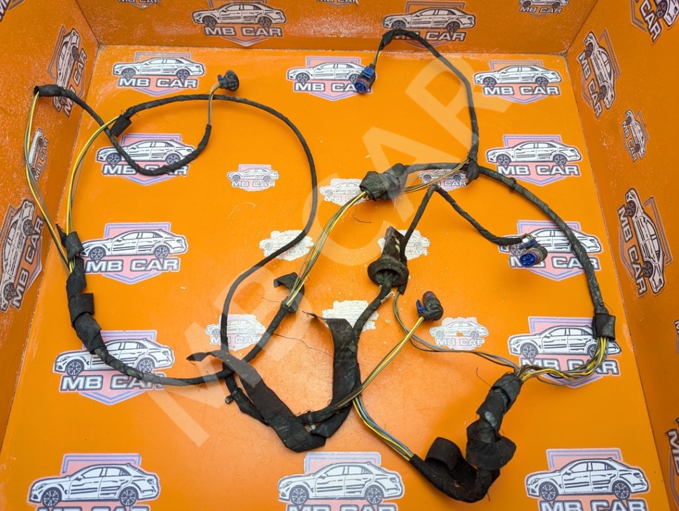 Проводка парктроников MERCEDES-BENZ S-класс W220 (1998 - 2005) фото 1 &mdash; Разборка Мерседес