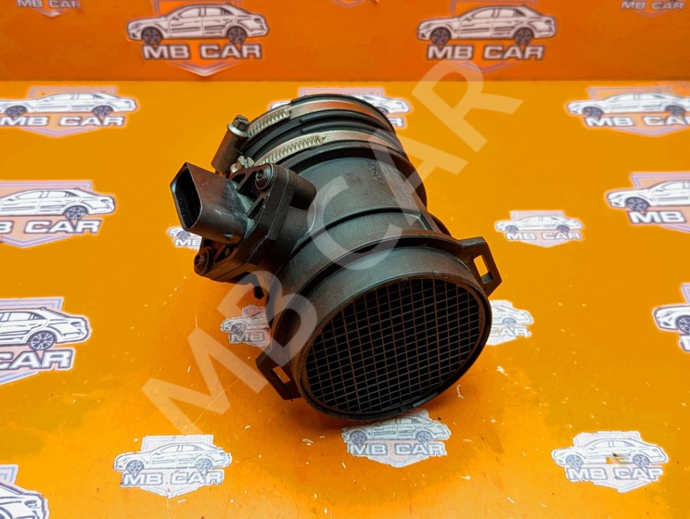 Расходомер MERCEDES-BENZ S-класс W220 (1998 - 2005) фото 1 — Разборка Мерседес