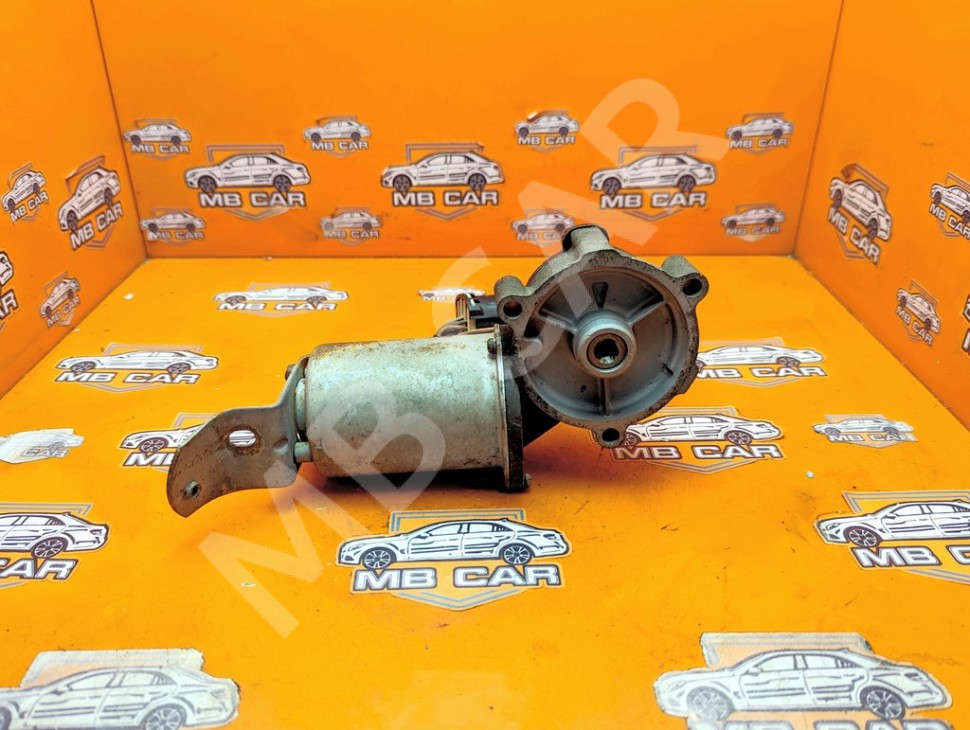 Моторчик раздаточной коробки MERCEDES-BENZ M-класс W163 (1997 - 2001) фото 1 &mdash; Разборка Мерседес