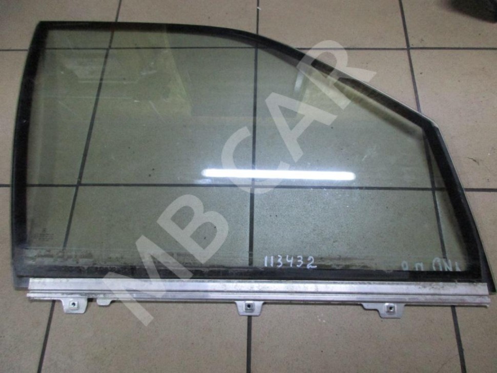 Стекло переднее правое MERCEDES-BENZ S-класс W140 (1991 - 1998) фото 1 — Разборка Мерседес