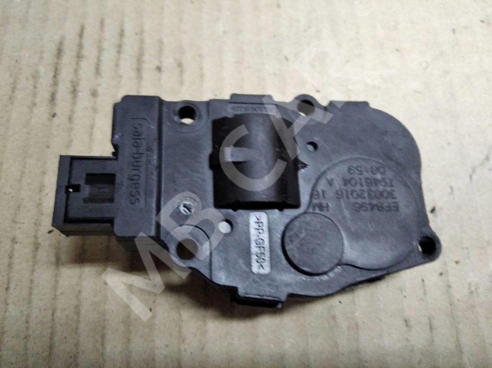 Сервоприводы печки MERCEDES-BENZ GLE-класс AMG W166 (2015 - 2019) фото 1 &mdash; Разборка Мерседес