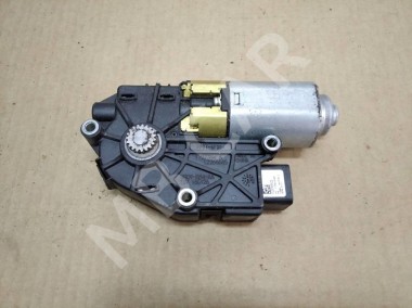 Моторчик шторки панарамной крыши MERCEDES-BENZ GLE-класс AMG W166 (2015 - 2019) — Разборка Мерседес