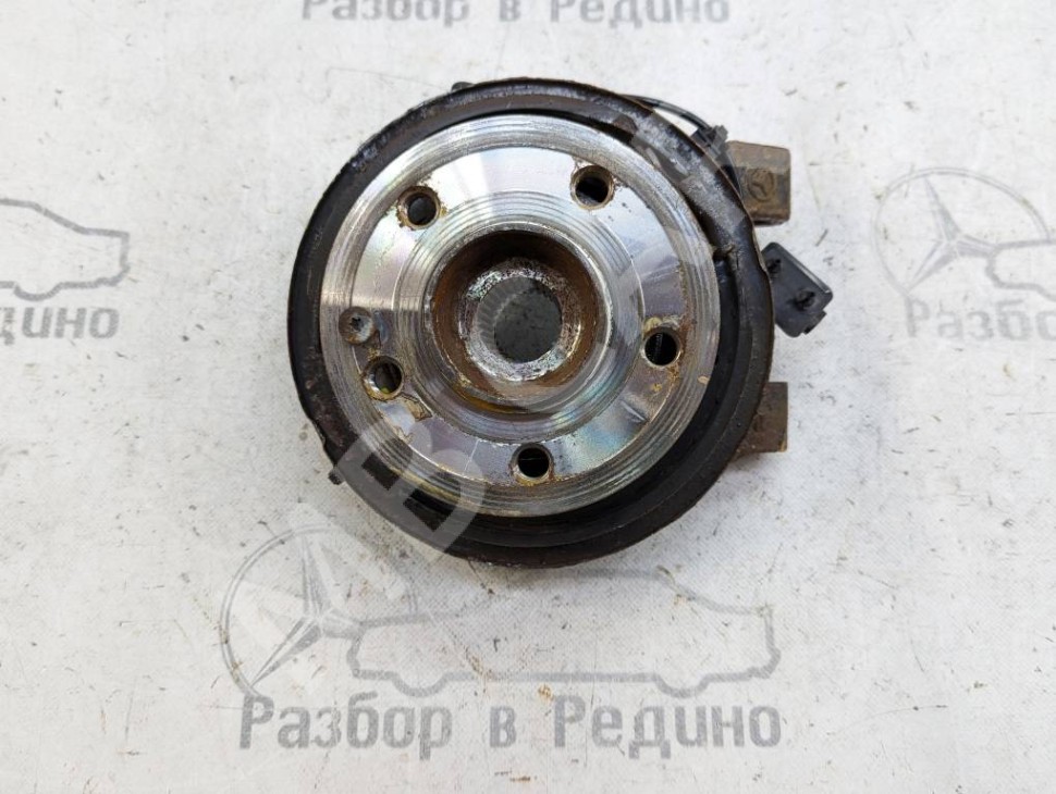 Кулак подвески задний правый MERCEDES-BENZ V-класс W447 рестайлинг (2019 - 2025) фото 1 — Разборка Мерседес