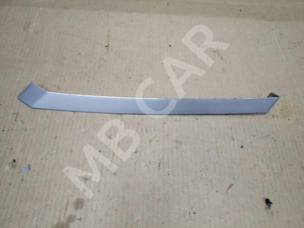 Накладка заднего крыла MERCEDES-BENZ E-класс W124/S124/C124/A124 (1984 - 1997) фото 1 — Разборка Мерседес