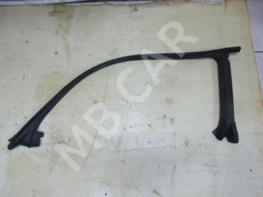 Уплотнитель стекла двери MERCEDES-BENZ CLS-класс C219 (2004 - 2008) — Разборка Мерседес