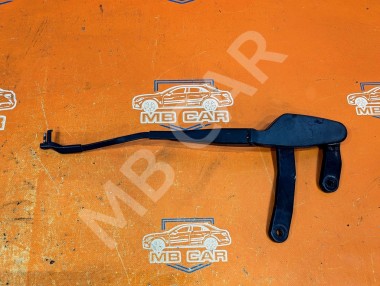 Поводок дворников MERCEDES-BENZ C-класс W204/S204 (2006 - 2011) — Разборка Мерседес