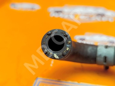 Шланг вентиляции MERCEDES-BENZ C-класс W204/S204 (2006 - 2011) — Разборка Мерседес