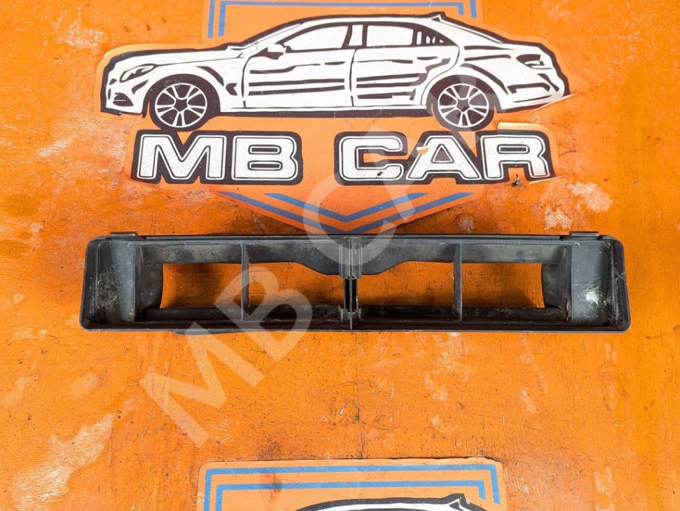 Воздуховод MERCEDES-BENZ CLK-класс C208/A208 (1997 - 2000) фото 1 &mdash; Разборка Мерседес