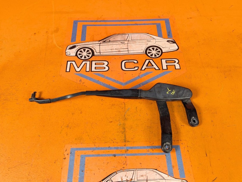 Поводок дворников MERCEDES-BENZ C-класс W204/S204/С204 рестайлинг (2011 - 2015) C 180 1.6 7G-Tronic (156 л.с.) фото 1 &mdash; Разборка Мерседес