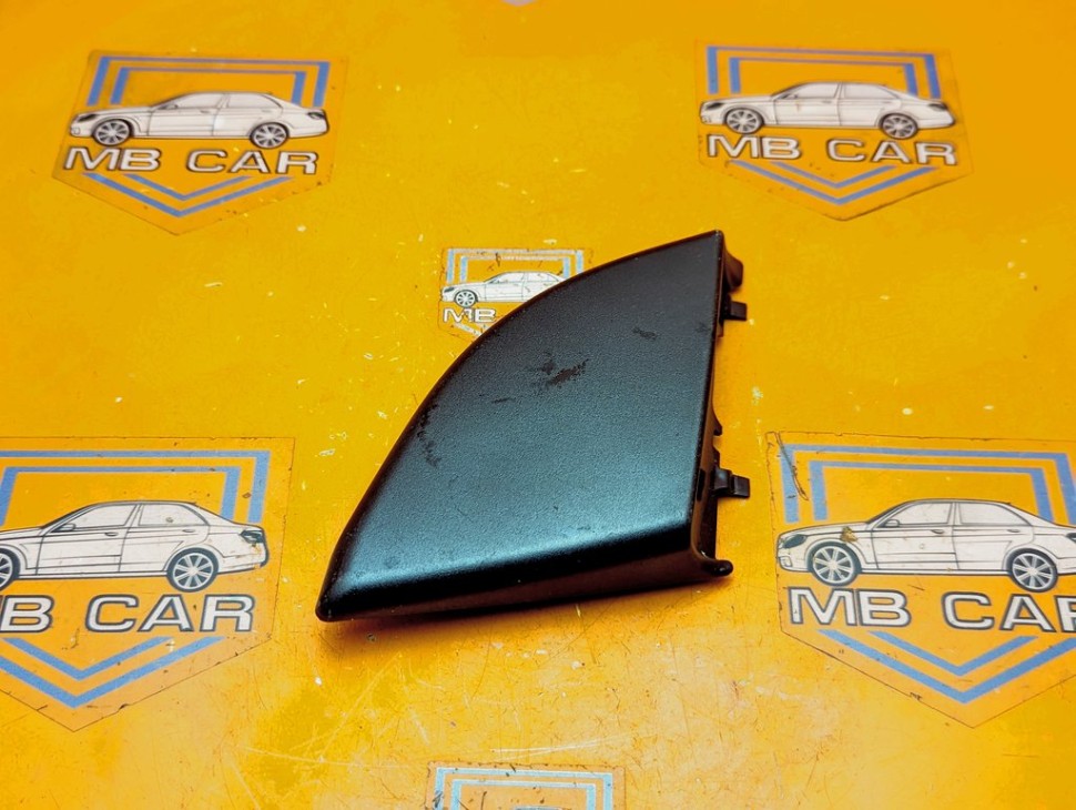 Уголок зеркала MERCEDES-BENZ A-класс W168 рестайлинг (2001 - 2004) A 210 2.1 AT (140 л.с.) фото 1 &mdash; Разборка Мерседес