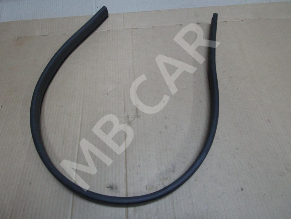 Уплотнитель капота MERCEDES-BENZ A-класс AMG W177 (2019 - 2023) фото 1 &mdash; Разборка Мерседес